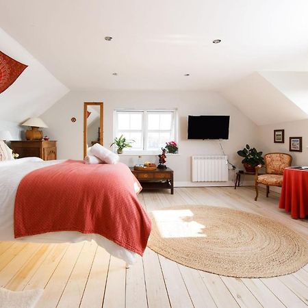 Woodfield Wellbeing Lägenhet Oving Exteriör bild